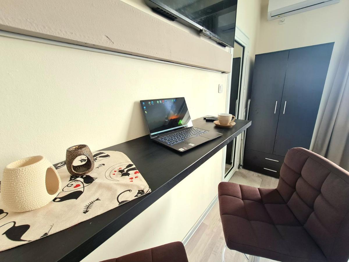 Ferienwohnung Студио В Центъра На Бургас Exterior foto